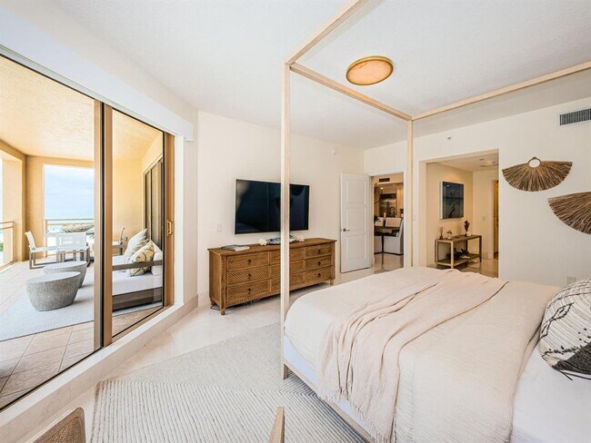 Building Photo - 11 Baymont St