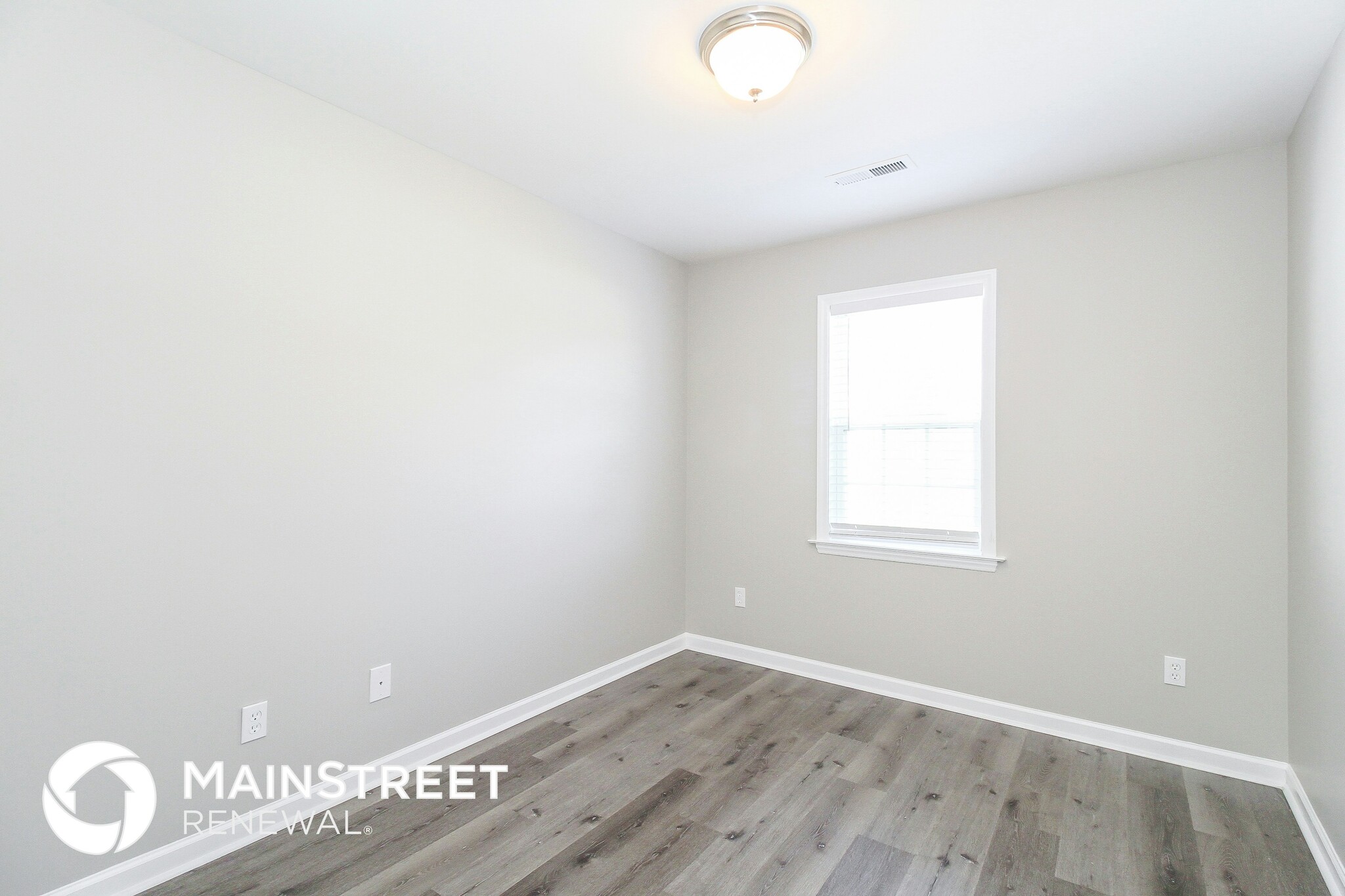 Building Photo - 5939 Old Plank Rd