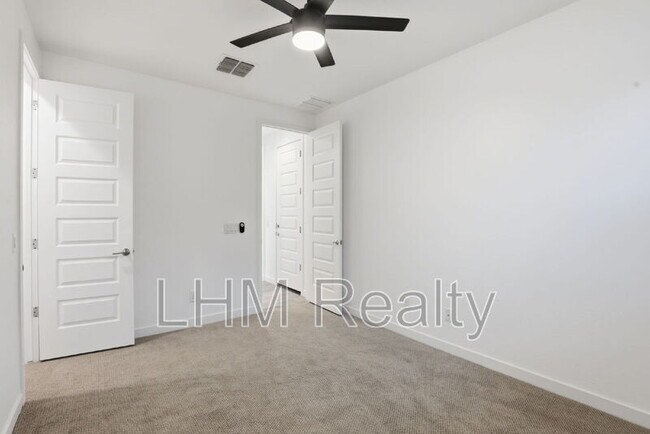 Building Photo - 12364 E Ballentine Rd