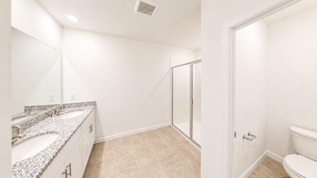 Building Photo - 2404 White Tail St