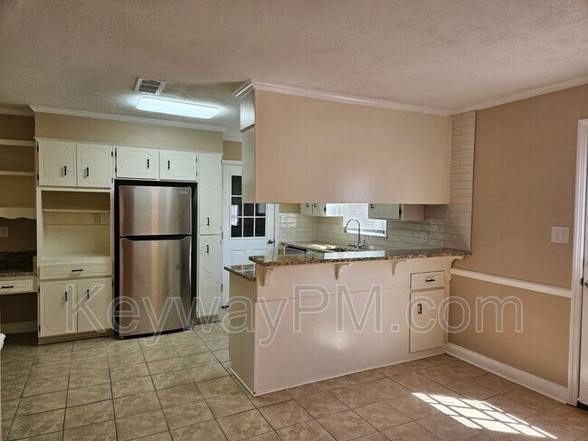 Building Photo - 2326 Greengate Dr
