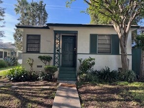 Building Photo - 1120 Chelsea Ave