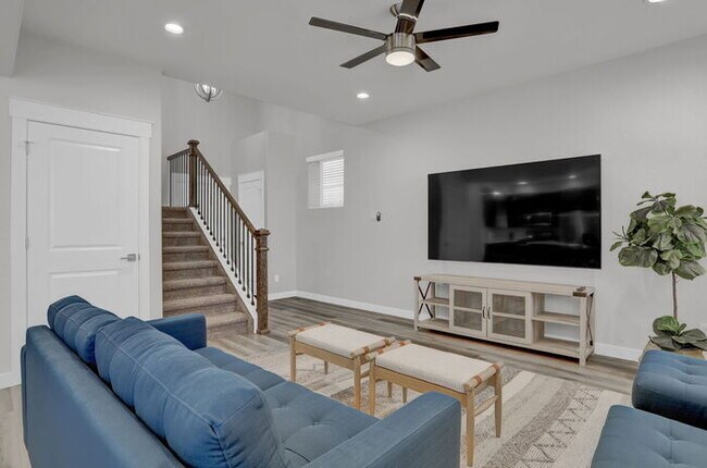 Building Photo - 3719 Venice Grove