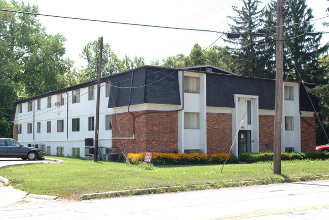 Primary Photo - Nelson Oasis Apartments