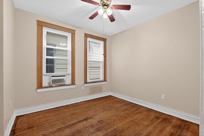 Building Photo - 18 Boyd Ave