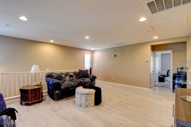 Building Photo - 462 Fortissimo St
