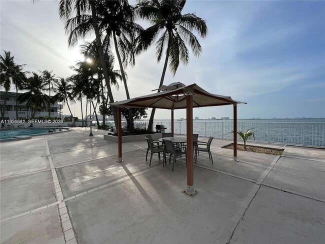 Building Photo - 1865 79th Street Causeway