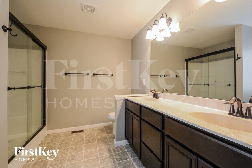 Building Photo - 314 Heather Mill Dr