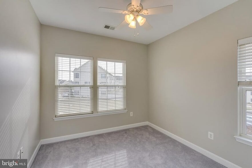 Building Photo - 9684 Atterbury Ln