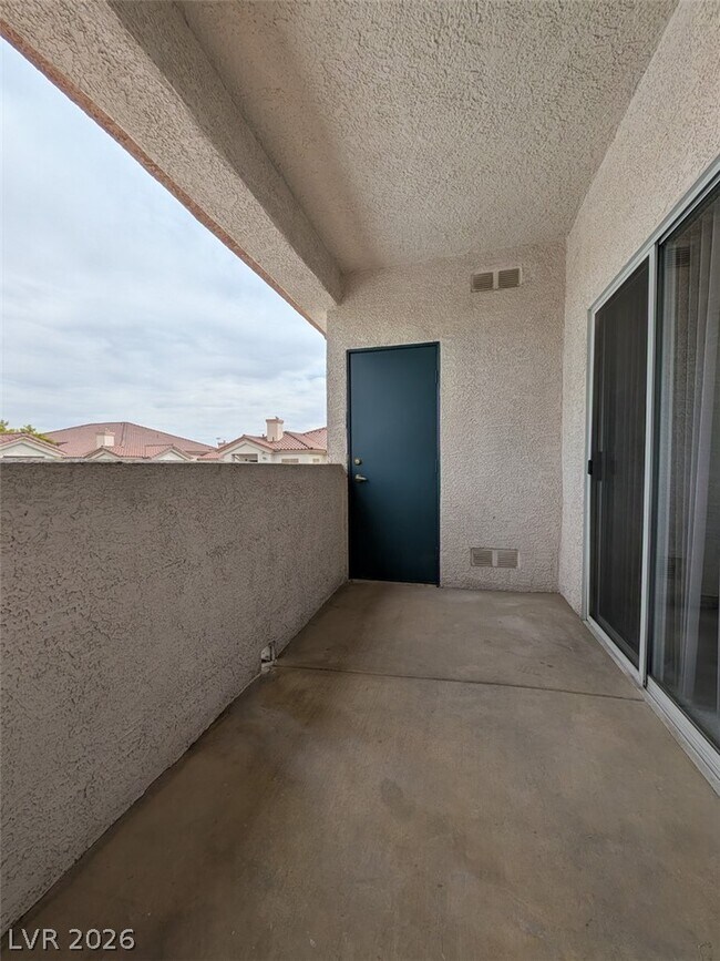 Building Photo - 2112 Calville St