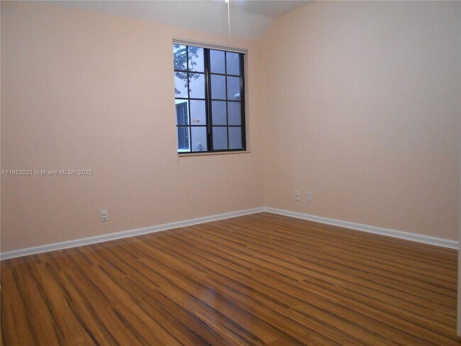 Building Photo - 2684 Center Ct Dr