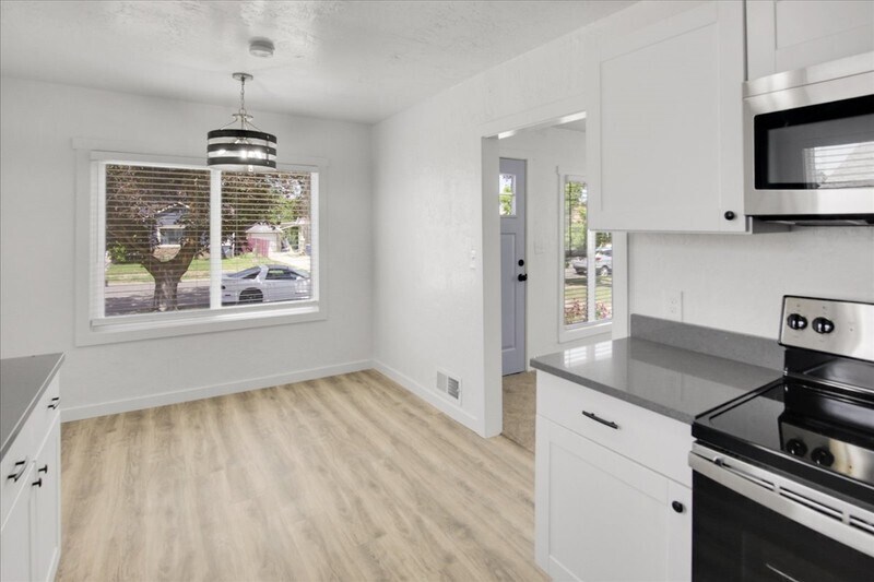 Building Photo - 3568 Orchard Ave