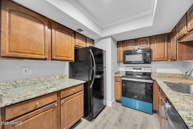 Building Photo - 3405 W Danbury Dr