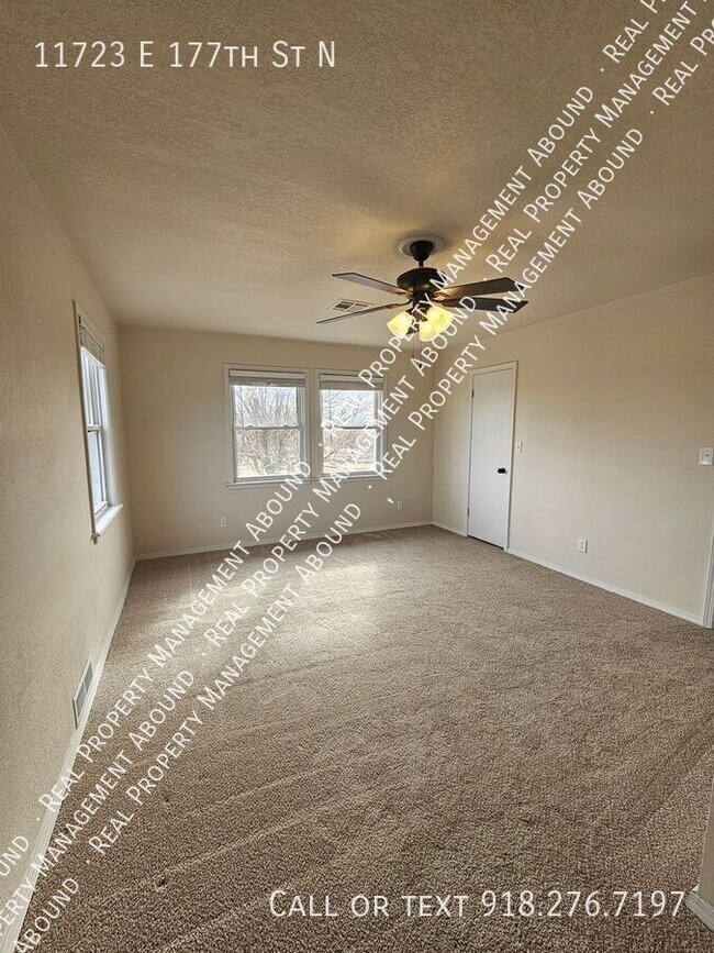 Building Photo - 11723 177th St N