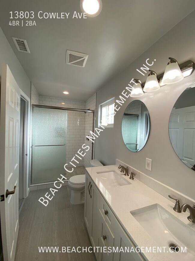 Building Photo - 13803 Cowley Ave