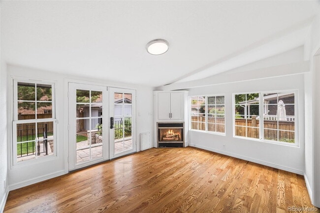 Building Photo - "Spacious 5-Bedroom Gem with Hardwood Floors & Cozy Fireplace in Denver's Heart!"