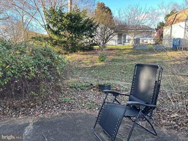 Building Photo - 12400 Shadow Ln