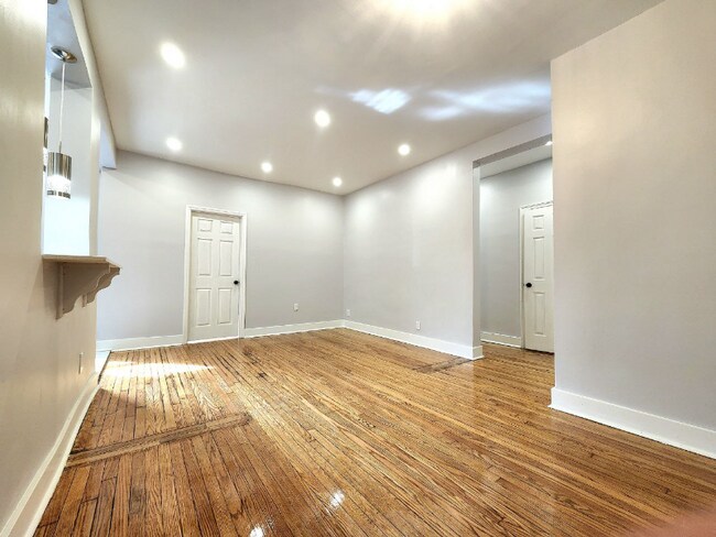 Building Photo - 1 Dewitt Rd