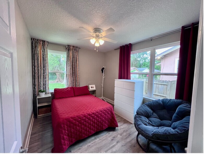 Building Photo - 4648 Cardinal Blvd