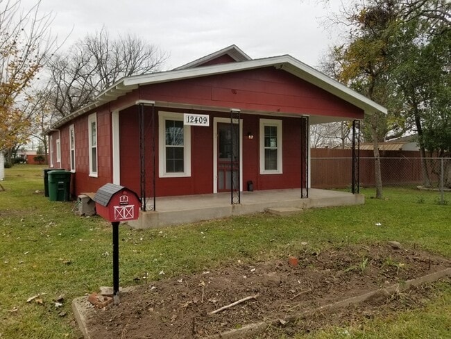 Building Photo - 12409 Dumas St