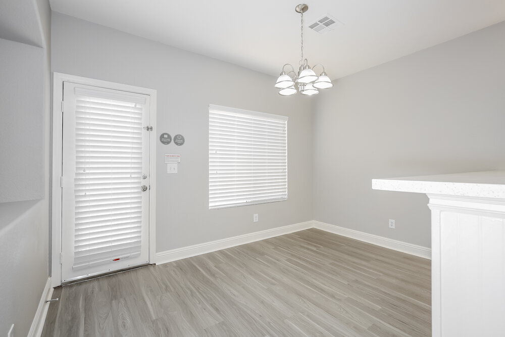 Building Photo - 6108 Soft Springs St