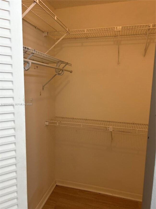 Building Photo - 1136 NE 210th Terrace