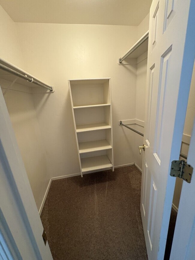 Building Photo - Vail School District 3 bedroom two bath