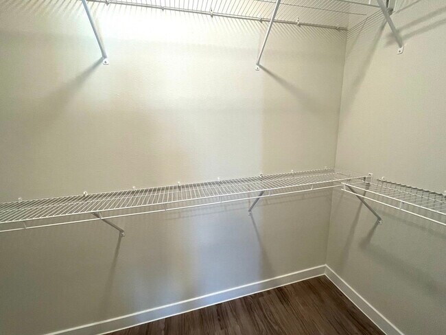 Building Photo - 5901 Co Rd 277