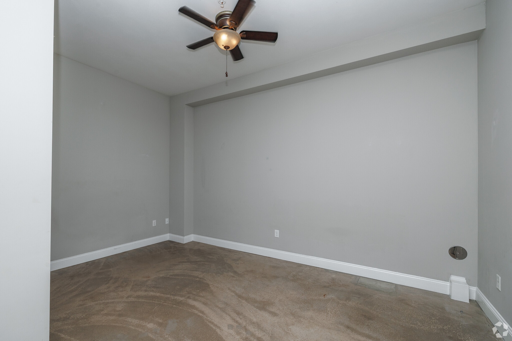 1BR, 1BA - 850SF- Bedroom - Clinton Street Commons Apartments