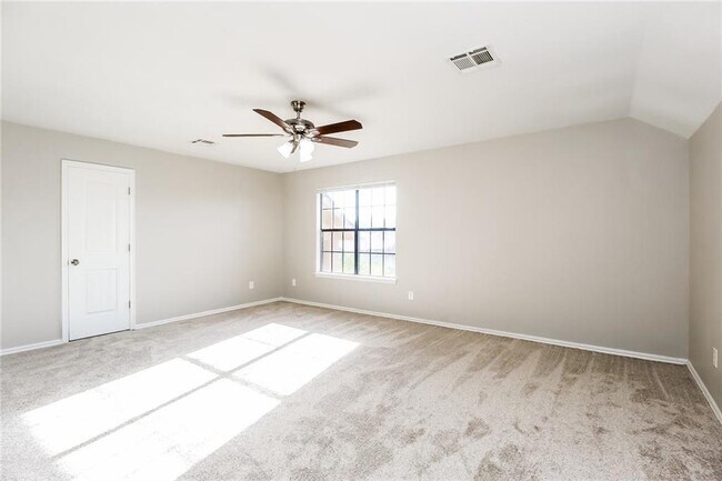 Building Photo - 4008 Beachcomber Dr