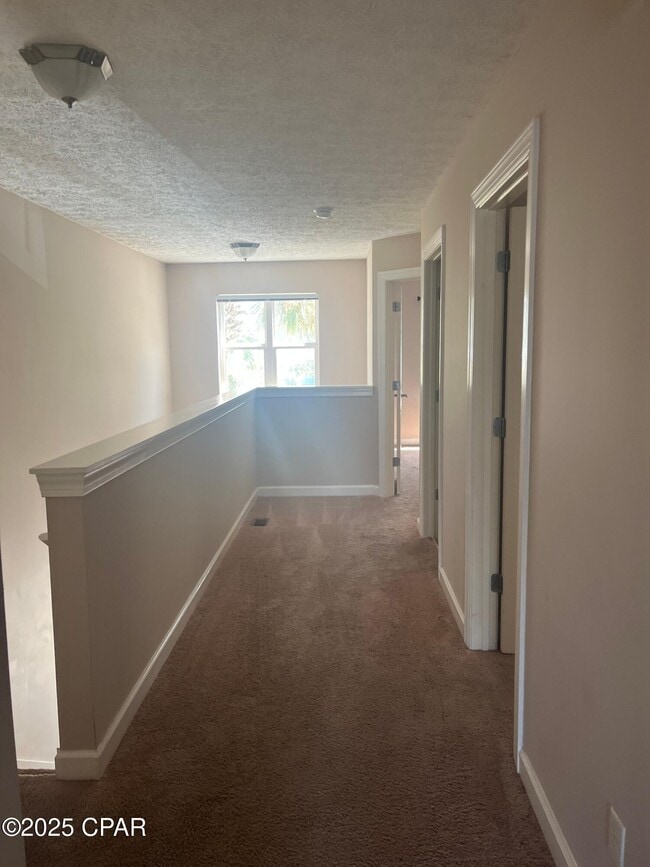 Building Photo - 6236 Sunset Dr