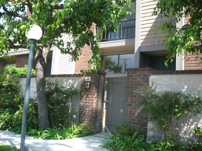 Primary Photo - 13000 Mindanao Way