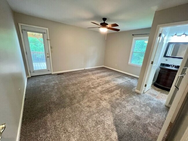 Building Photo - 3 Bedroom, 2 Bathroom w/ Covered Deck on Large Lot