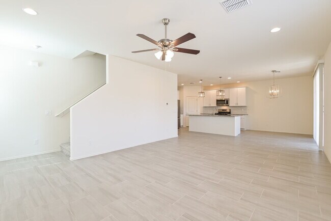 Building Photo - 12158 W Charismatic Dr