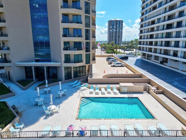 Building Photo - 3023 S Atlantic Ave