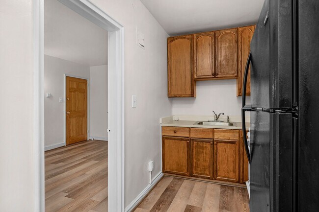 Building Photo - 3706 W Franklin St