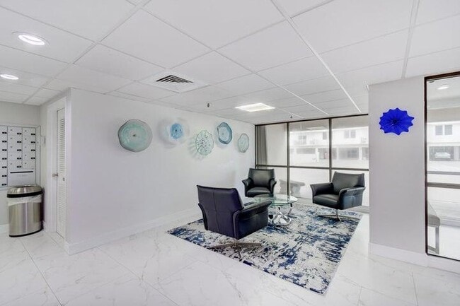 Building Photo - 3221 S Ocean Blvd