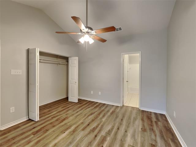 Building Photo - 702 Monique Ct