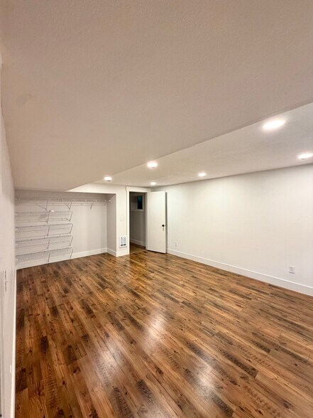 Building Photo - 315 SE 151st Ave