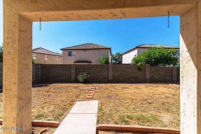 Building Photo - Gorgeous 4 Bed West Phoenix home opposite huge community park ++ New Carpet & New Paint!!
