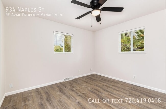 Building Photo - 934 Naples St