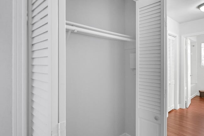 Building Photo - 10822 Bob White Dr