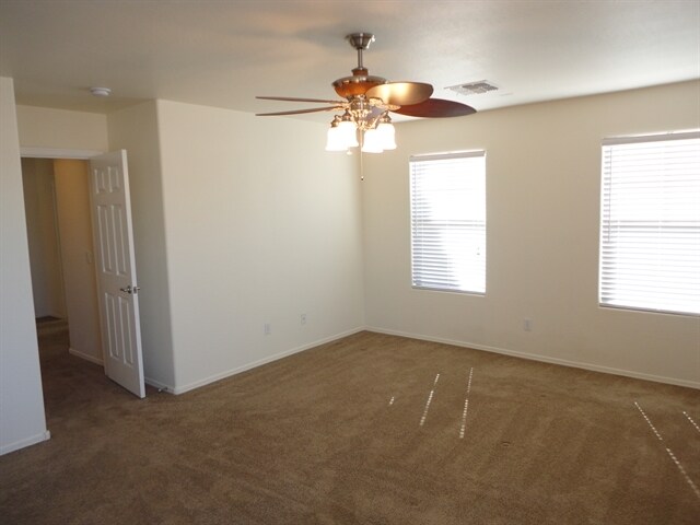 Building Photo - 1328 E Weatherby Way