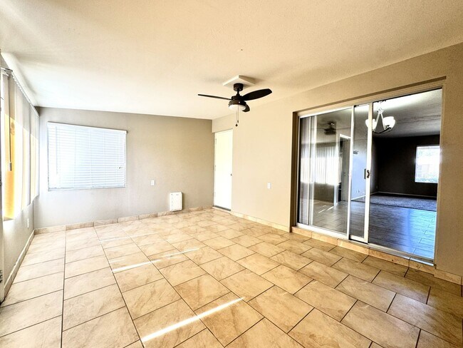 Building Photo - BEAUTIFUL 2 BEDROOM IN DREAMLAND VILLAS 55...