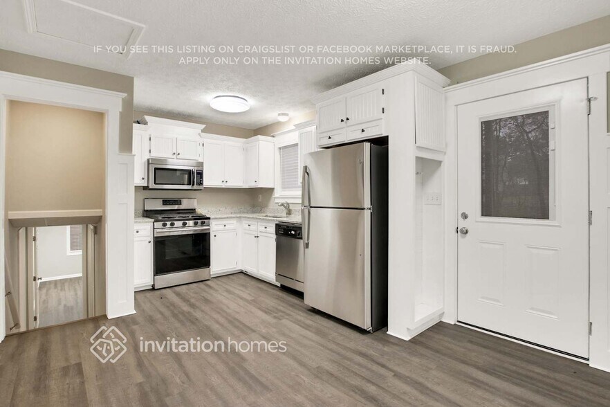 Building Photo - 3859 Willow Hollow