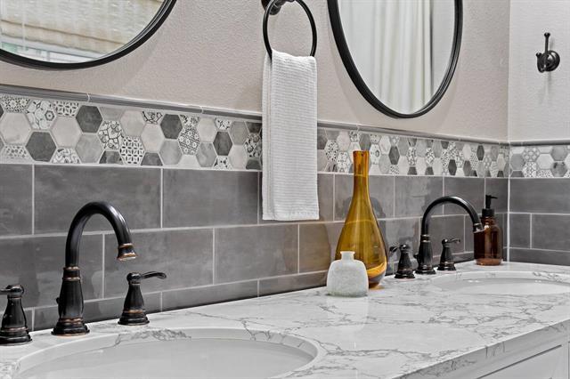 Building Photo - 407 S Marlborough Ave