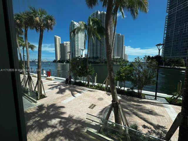 Building Photo - 300 Biscayne Boulevard Way