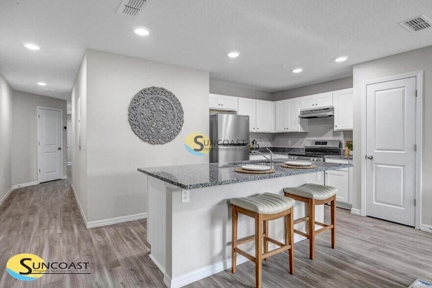 Building Photo - 9532 Hood Rd