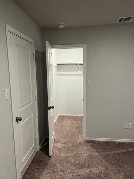 second room closet - 9726 Mill Dam