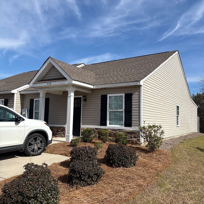 Building Photo - 416 Andover Dr